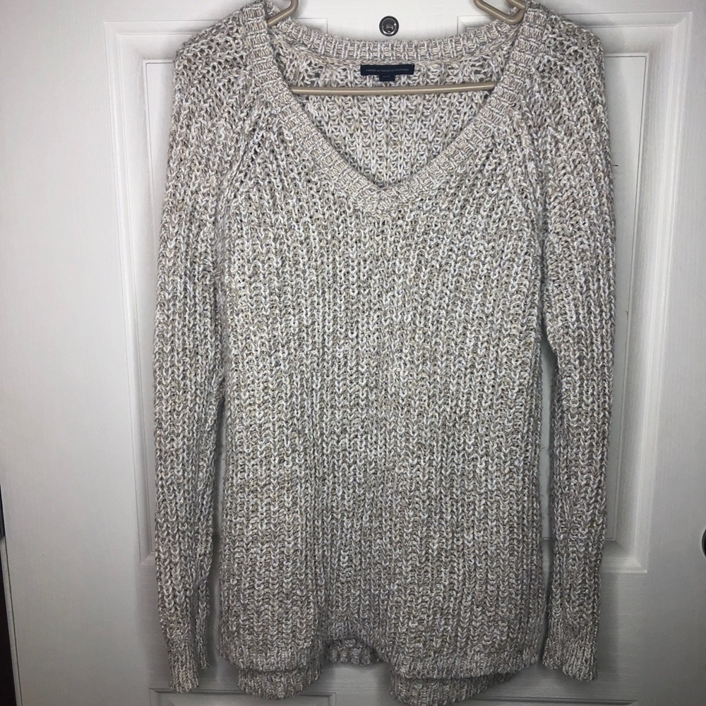 Women’s V-neck sweater